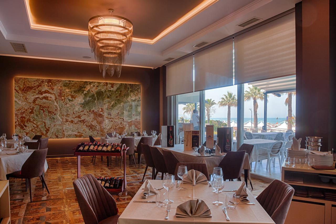 Premium Beach Hotel Golem  Exterior photo