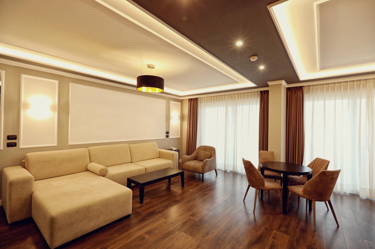 Premium Beach Hotel Golem  Exterior photo