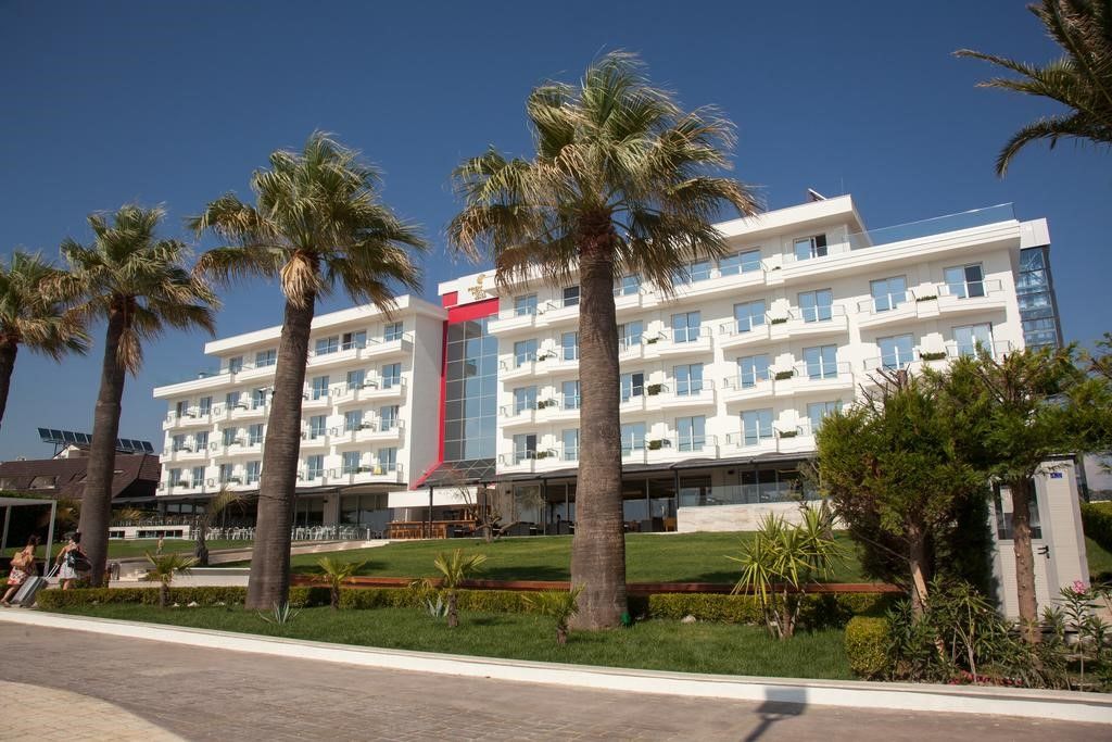 Premium Beach Hotel Golem  Exterior photo